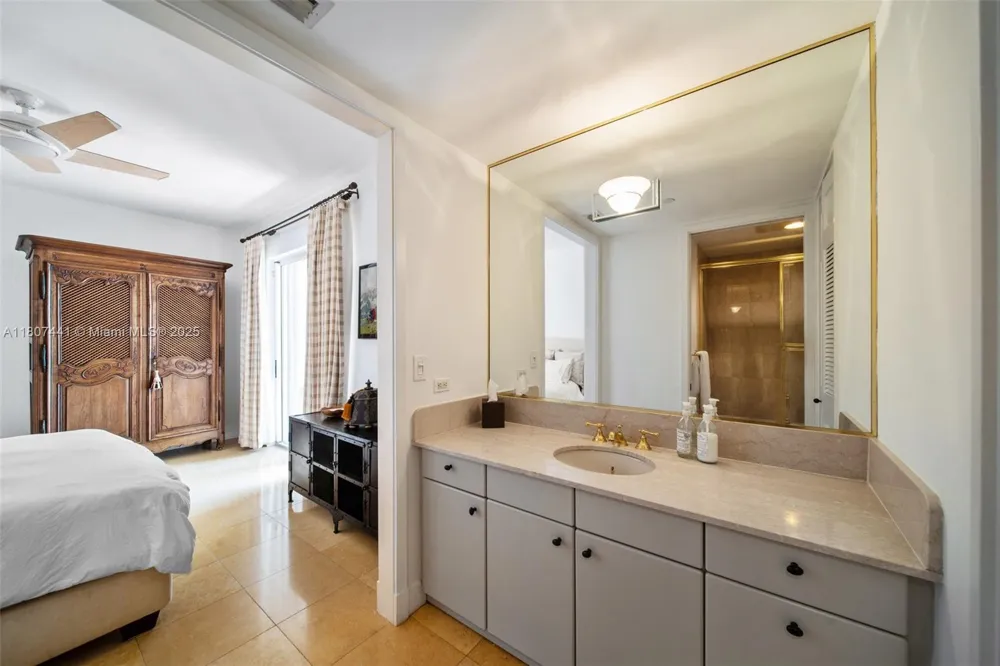 5235 Fisher Island Dr #5235 Miami Beach, FL 33109