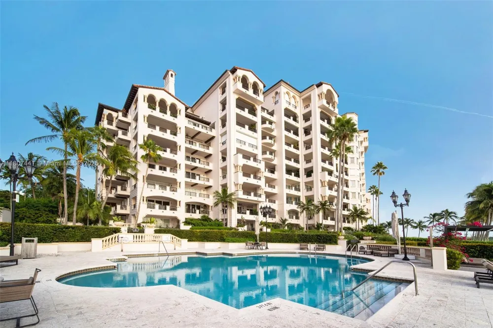 5235 Fisher Island Dr #5235 Miami Beach, FL 33109