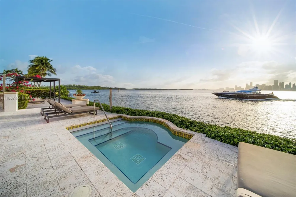 5235 Fisher Island Dr #5235 Miami Beach, FL 33109