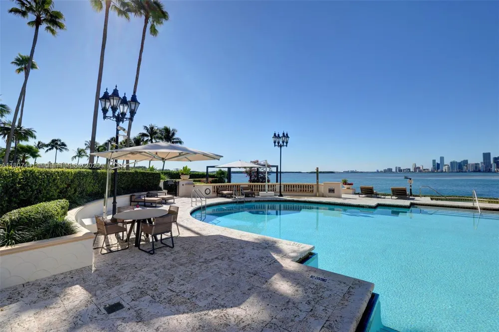 5235 Fisher Island Dr #5235 Miami Beach, FL 33109