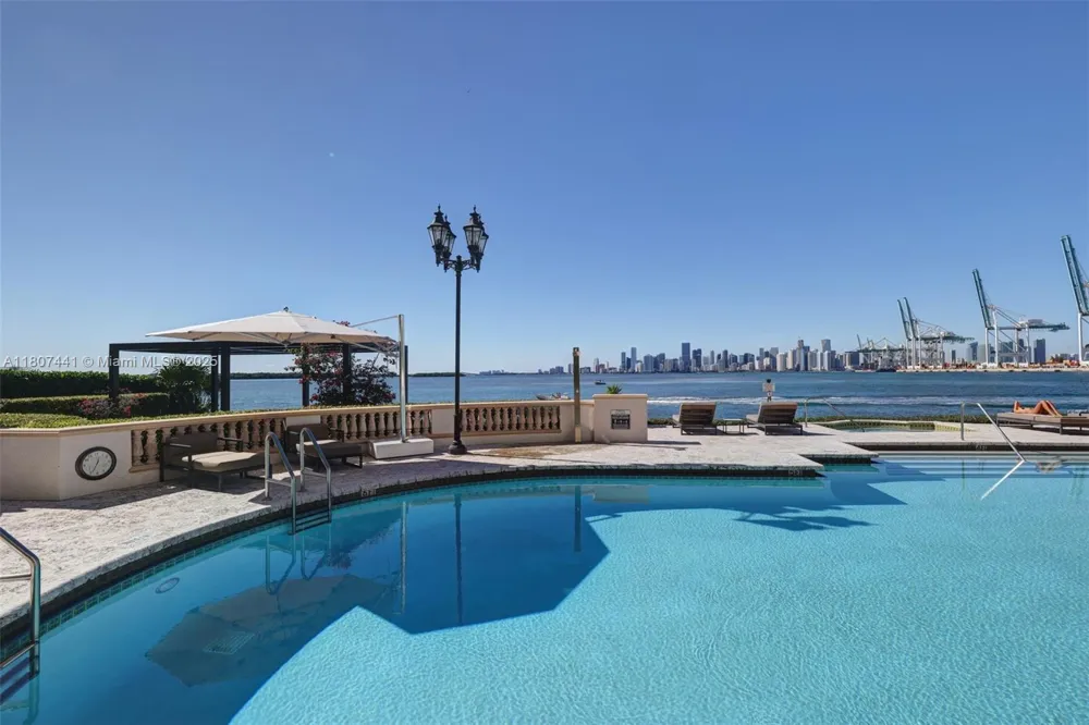 5235 Fisher Island Dr #5235 Miami Beach, FL 33109