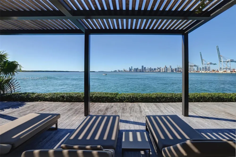 5235 Fisher Island Dr #5235 Miami Beach, FL 33109