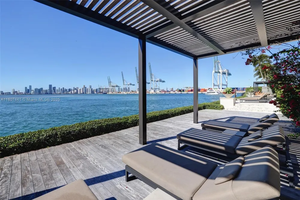 5235 Fisher Island Dr #5235 Miami Beach, FL 33109