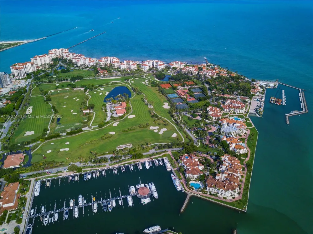 5235 Fisher Island Dr #5235 Miami Beach, FL 33109
