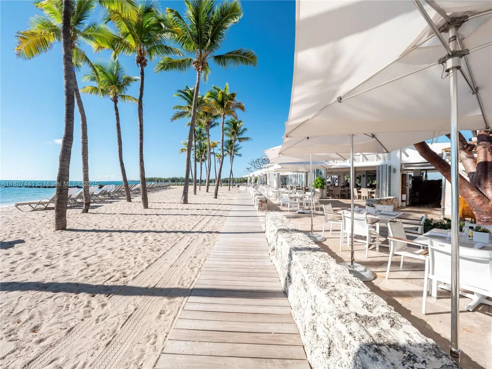 5235 Fisher Island Dr #5235 Miami Beach, FL 33109