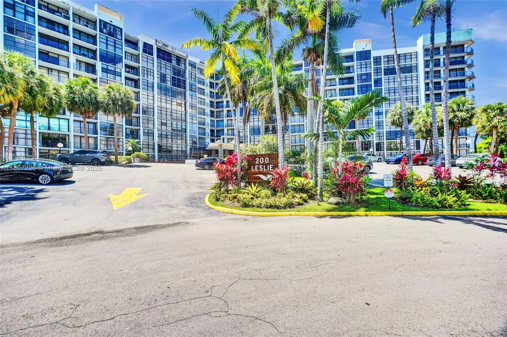 200 Leslie Dr #1031 Hallandale Beach, FL 33009