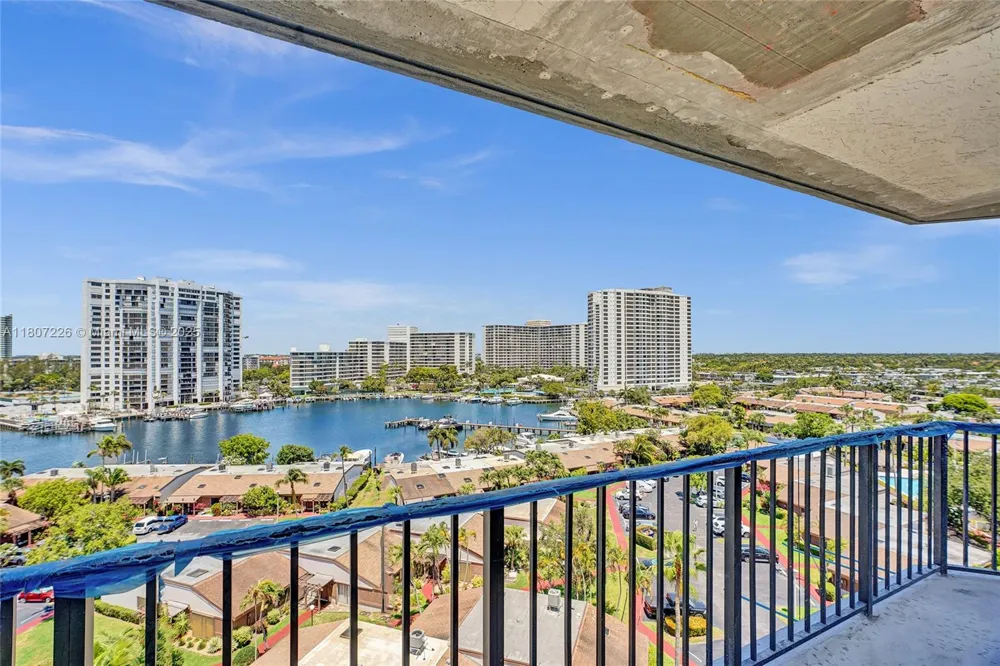 200 Leslie Dr #1031 Hallandale Beach, FL 33009