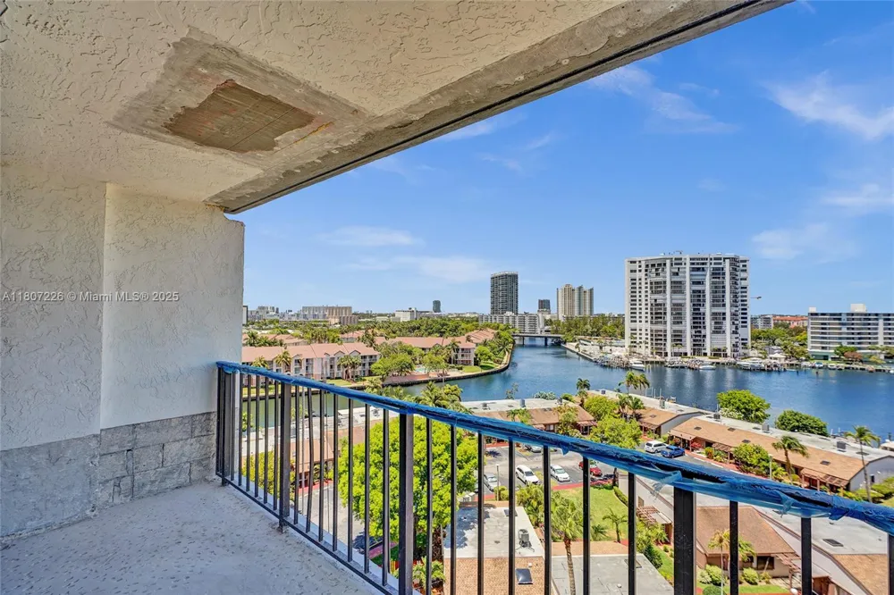200 Leslie Dr #1031 Hallandale Beach, FL 33009