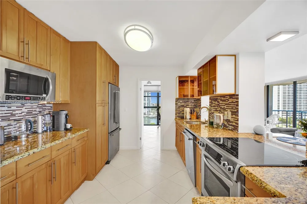 200 Leslie Dr #1031 Hallandale Beach, FL 33009