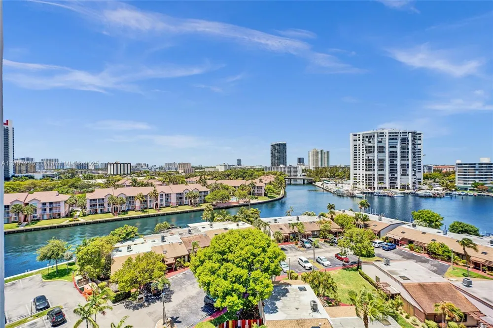 200 Leslie Dr #1031 Hallandale Beach, FL 33009