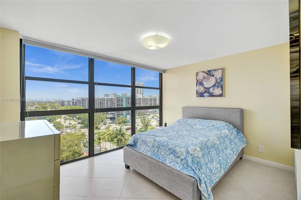 200 Leslie Dr #1031 Hallandale Beach, FL 33009