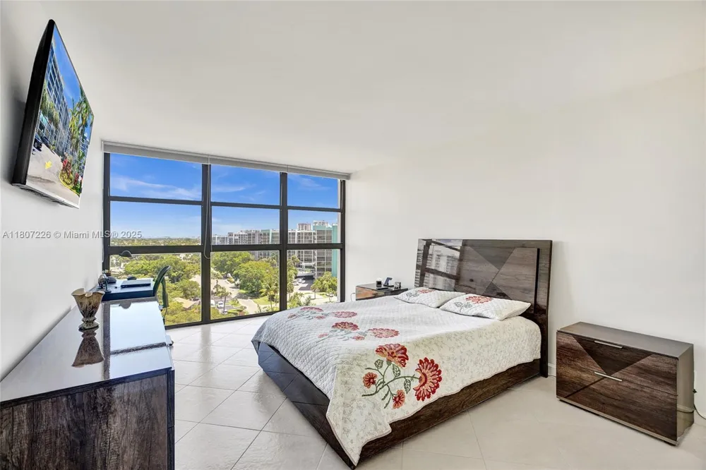 200 Leslie Dr #1031 Hallandale Beach, FL 33009