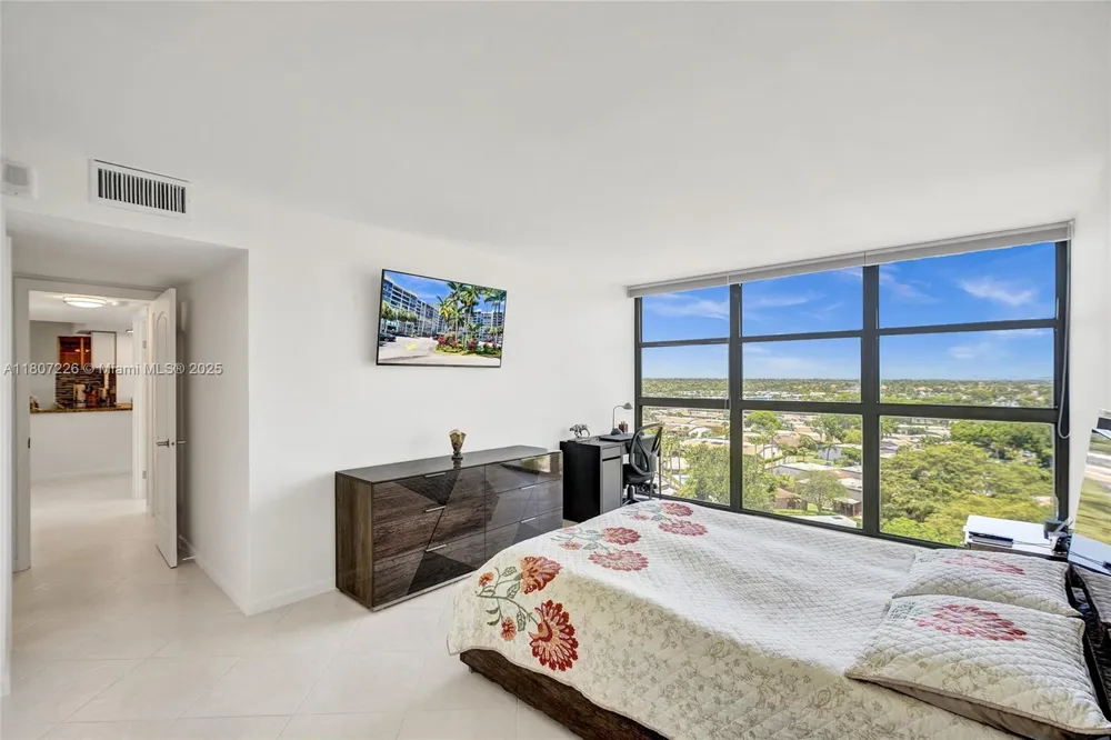200 Leslie Dr #1031 Hallandale Beach, FL 33009