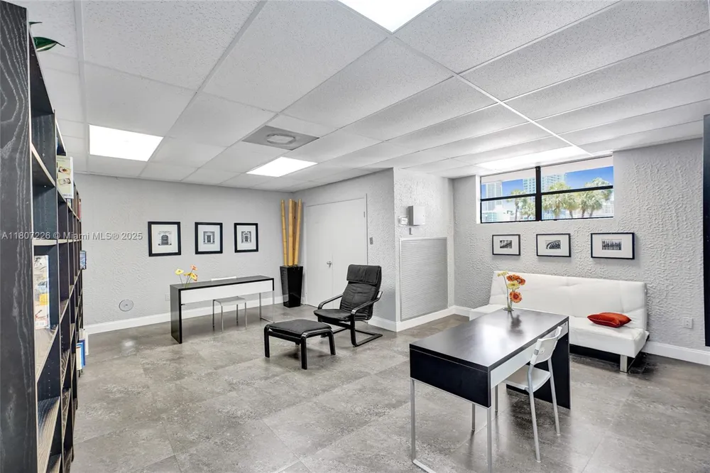 200 Leslie Dr #1031 Hallandale Beach, FL 33009