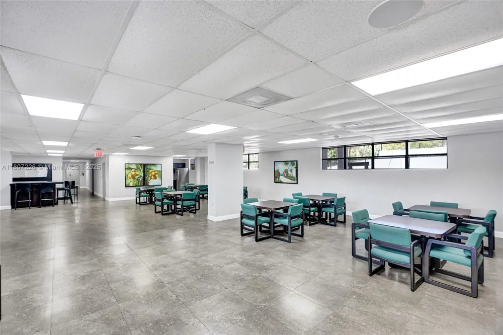 200 Leslie Dr #1031 Hallandale Beach, FL 33009