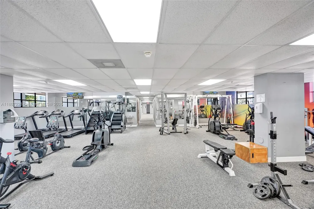 200 Leslie Dr #1031 Hallandale Beach, FL 33009