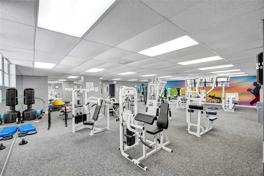 200 Leslie Dr #1031 Hallandale Beach, FL 33009