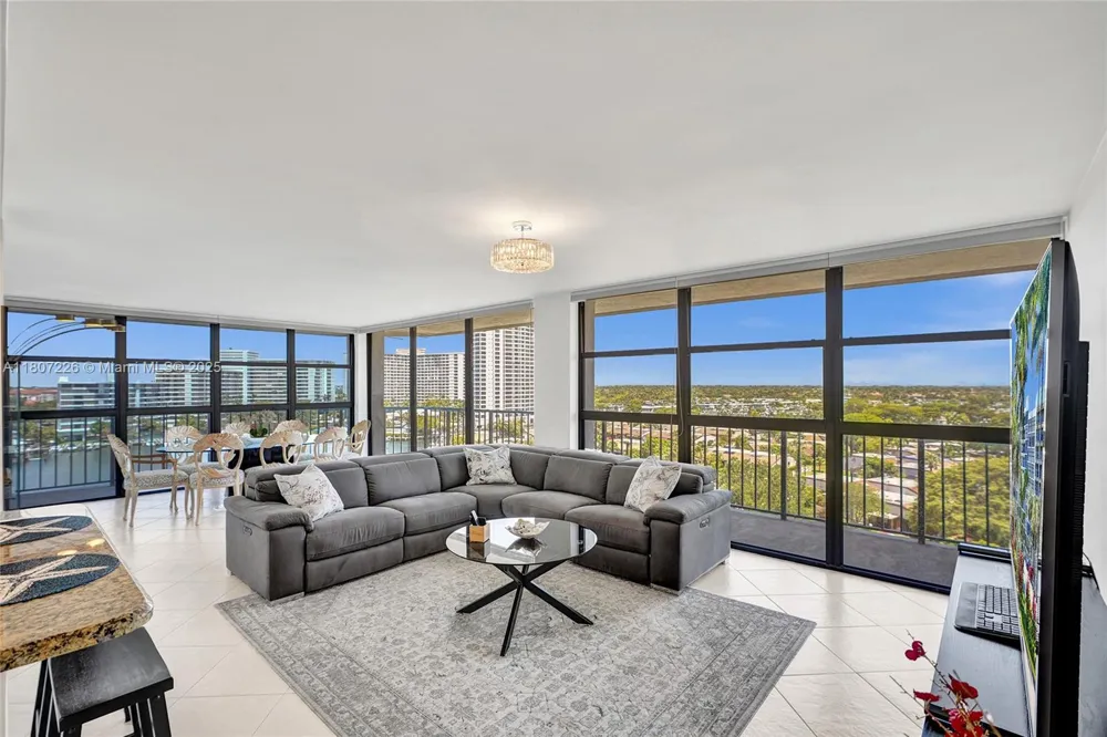 200 Leslie Dr #1031 Hallandale Beach, FL 33009