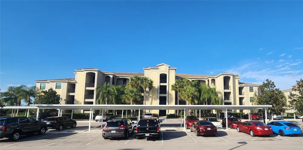 7005 RIVER HAMMOCK DRIVE #305 Bradenton, FL 34212