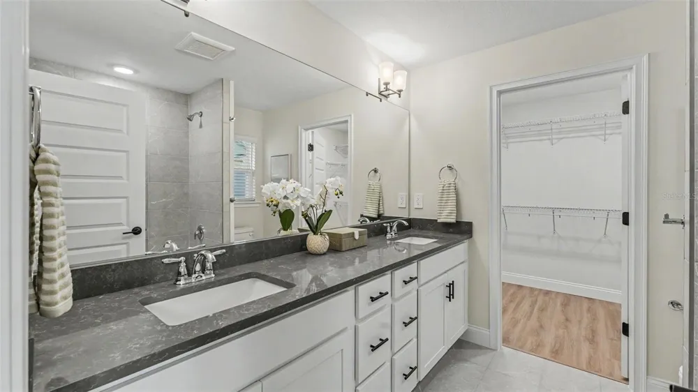 1242 DOROTHY STREET Lakeland, FL 33815