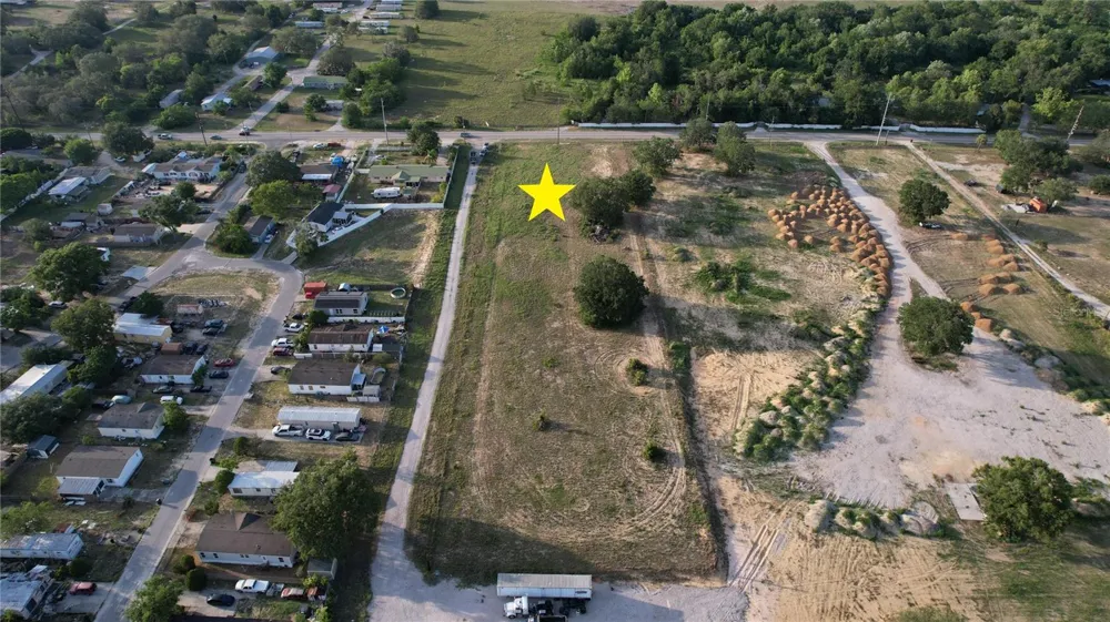 5645 JOHNSON AVENUE E Haines City, FL 33844