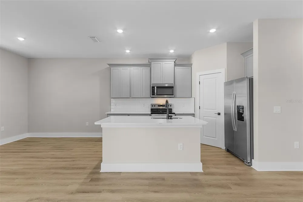 2426 HIERS ROAD Dover, FL 33527