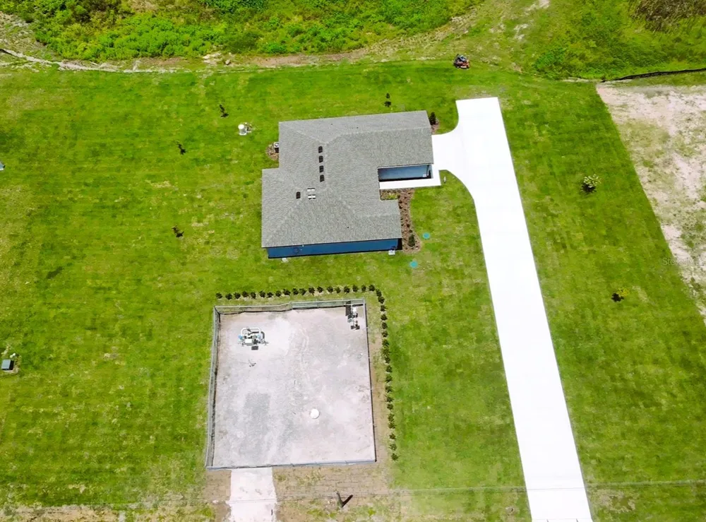 2426 HIERS ROAD Dover, FL 33527
