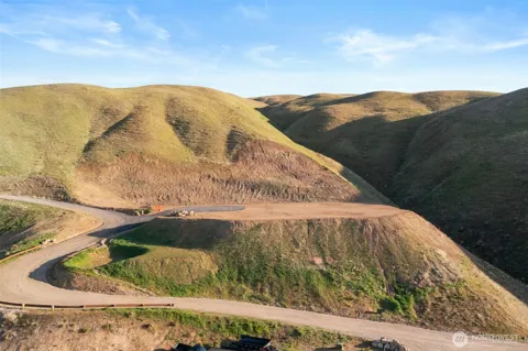 360 Diede Hills Lane