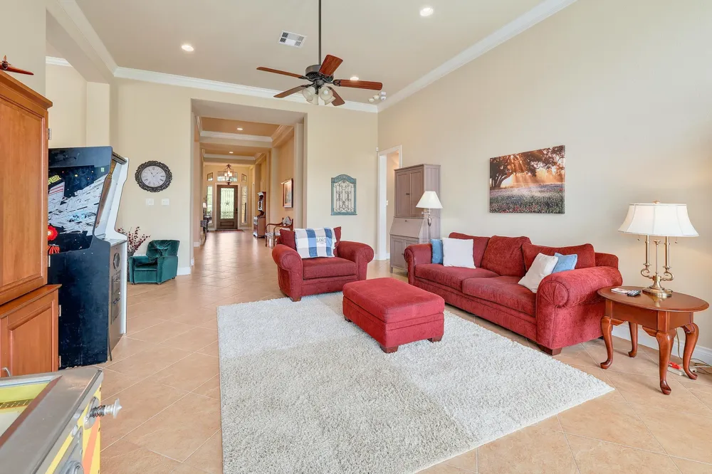 1617 High Lonesome Leander, TX 78641