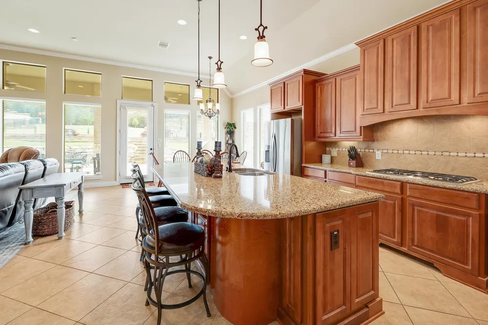 1617 High Lonesome Leander, TX 78641