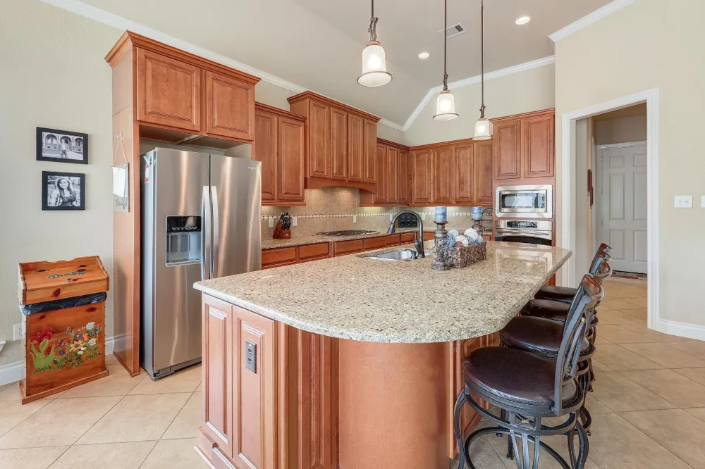 1617 High Lonesome Leander, TX 78641