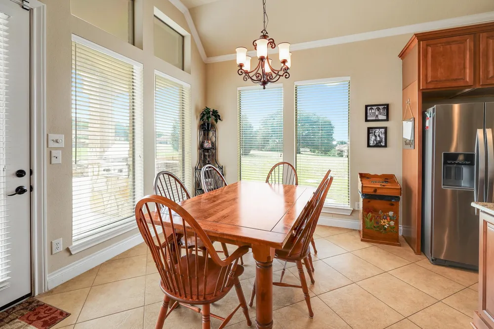 1617 High Lonesome Leander, TX 78641
