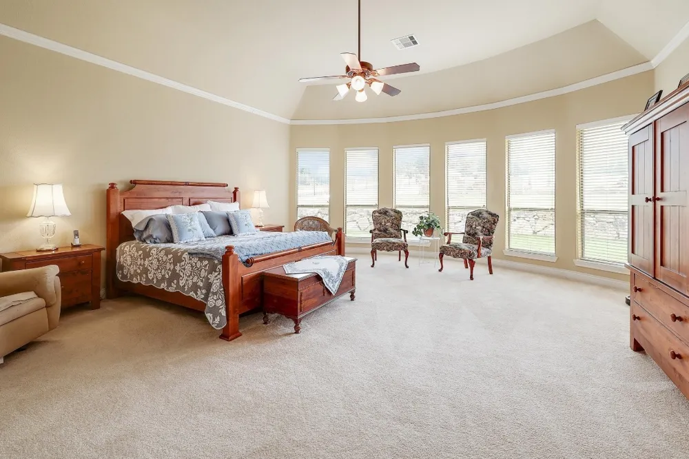 1617 High Lonesome Leander, TX 78641
