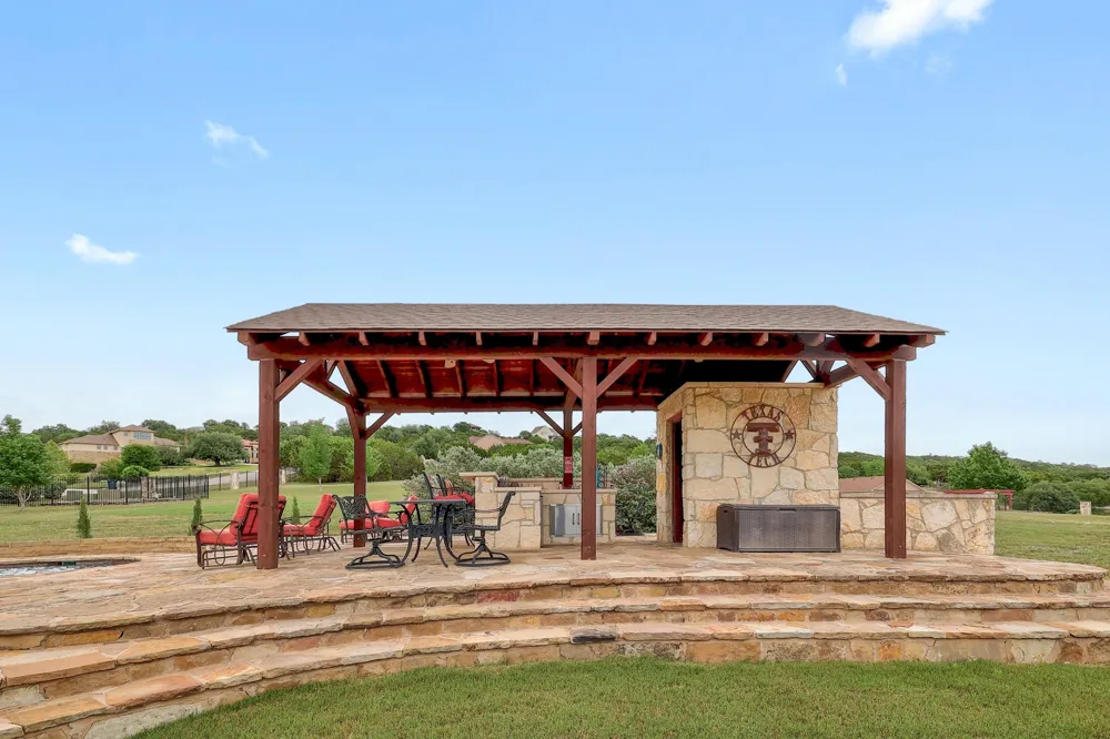 1617 High Lonesome Leander, TX 78641