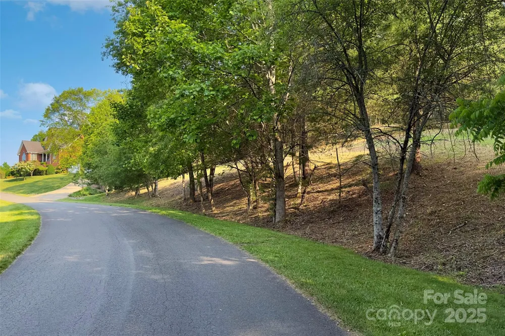 V/L Smith Knolls Road Fairview, NC 28730