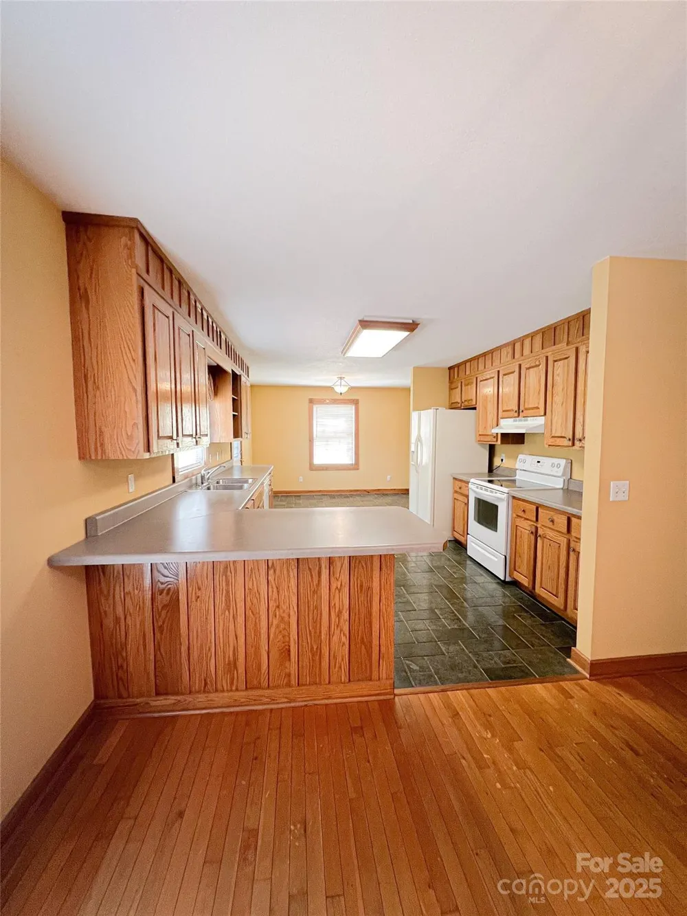 660 Halltown Road Spruce Pine, NC 28777
