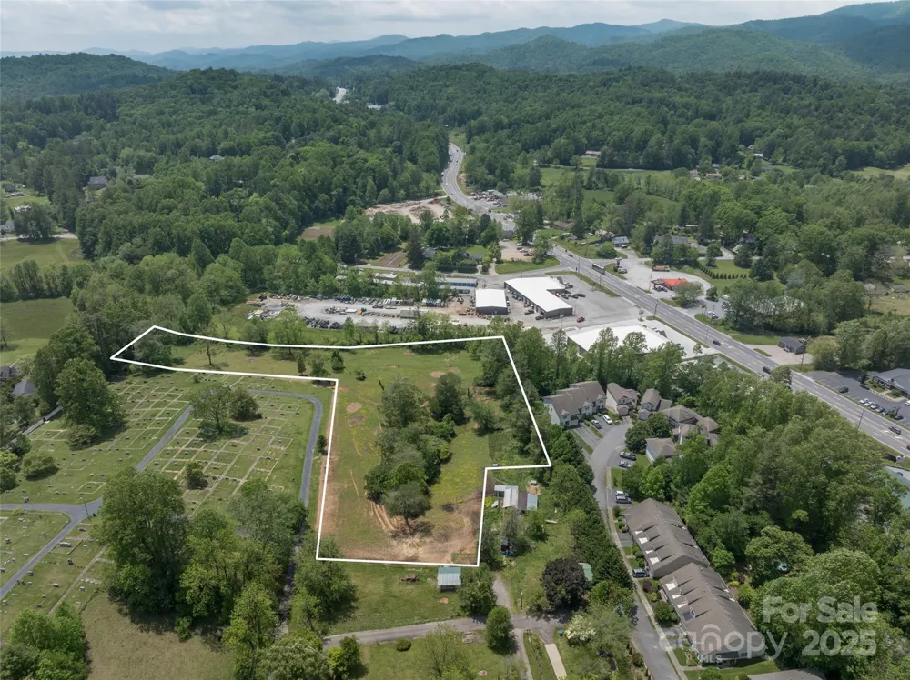 99999 Hamilton Drive Brevard, NC 28712