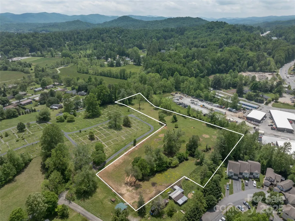 99999 Hamilton Drive Brevard, NC 28712