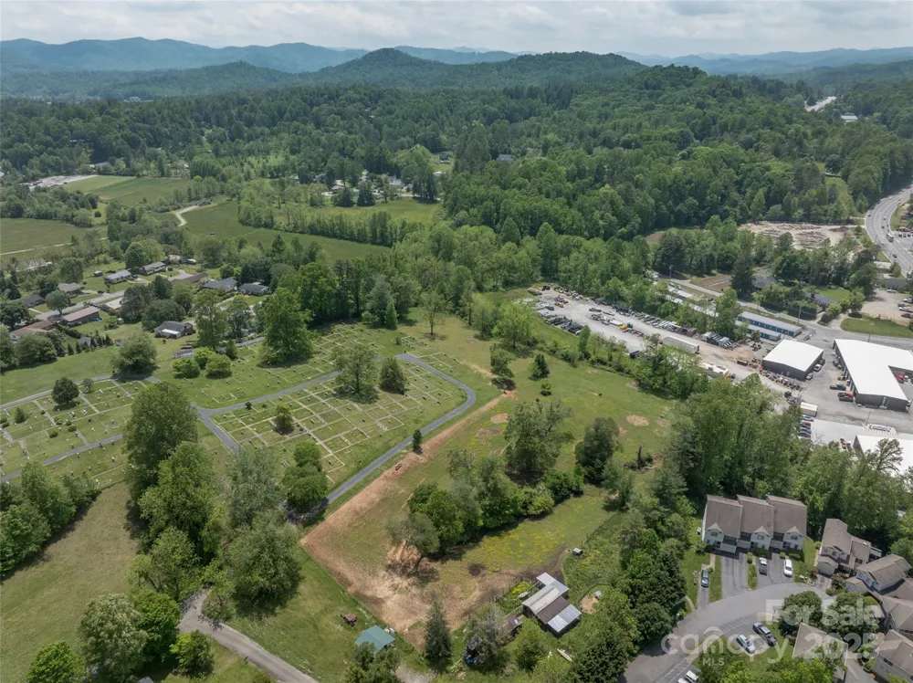 99999 Hamilton Drive Brevard, NC 28712