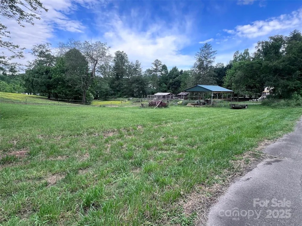 99999 Hamilton Drive Brevard, NC 28712