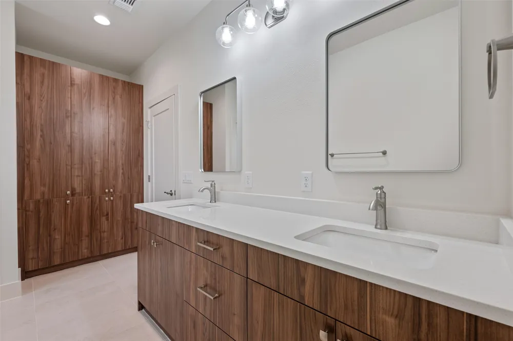 2646 Crazyhorse Pass Austin, TX 78734