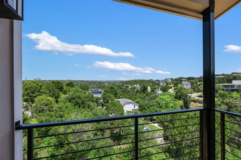 2646 Crazyhorse Pass Austin, TX 78734