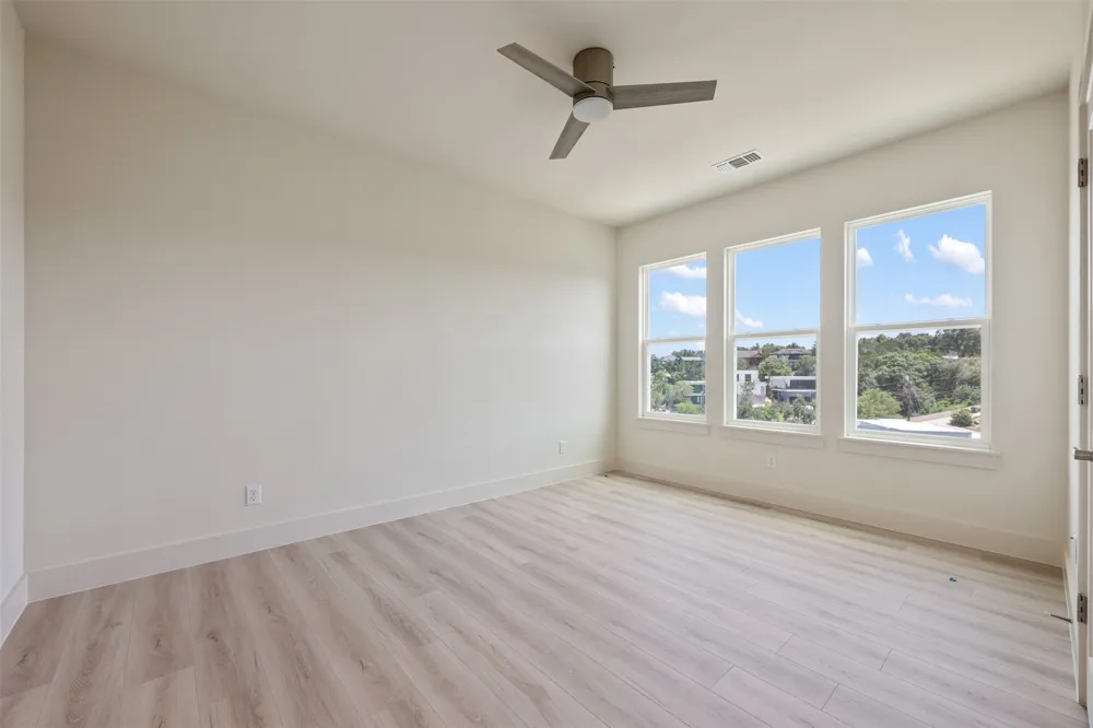2646 Crazyhorse Pass Austin, TX 78734