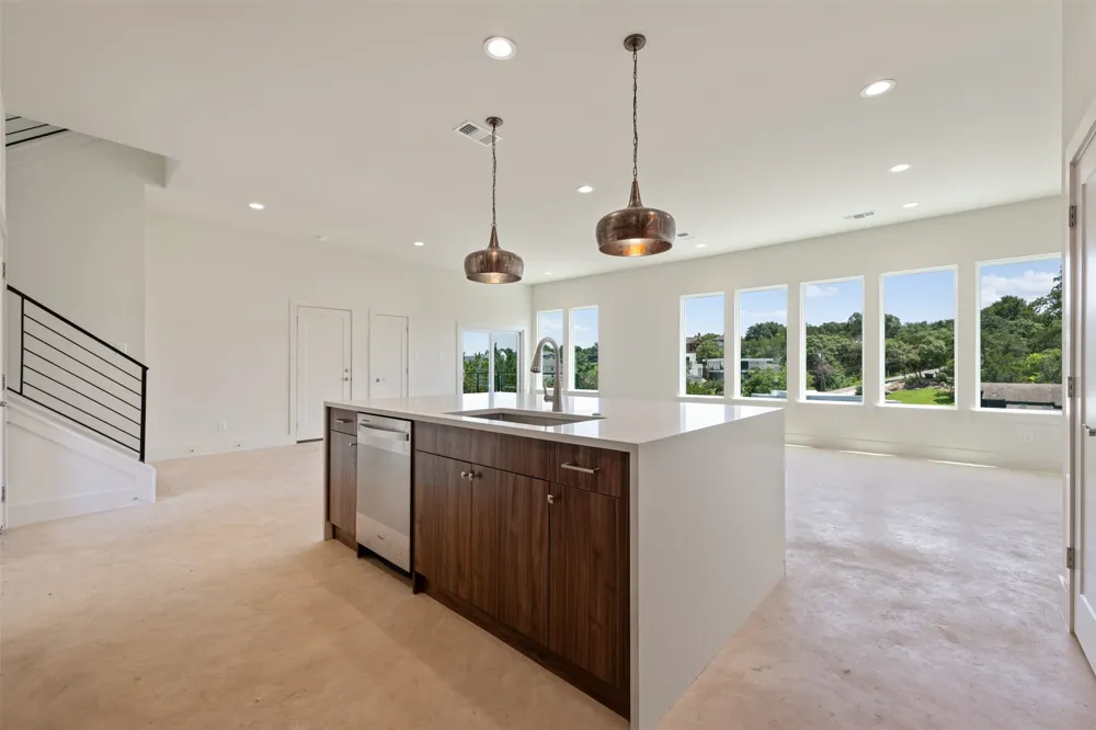 2646 Crazyhorse Pass Austin, TX 78734