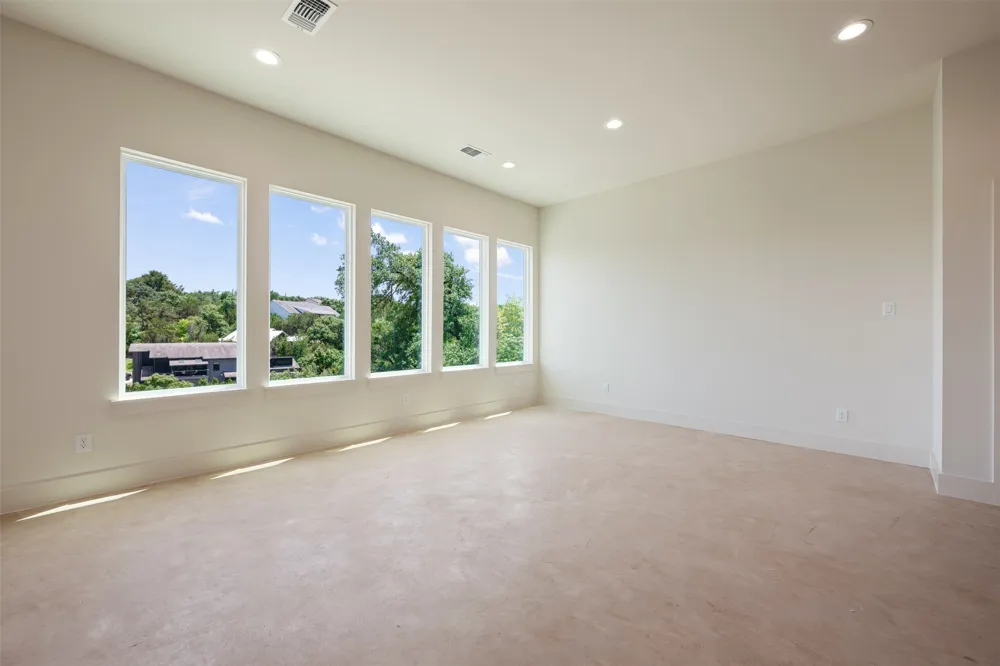 2646 Crazyhorse Pass Austin, TX 78734
