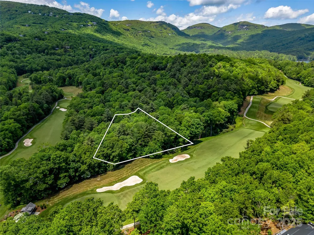 J 33 Cherokee Point Lake Toxaway, NC 28747