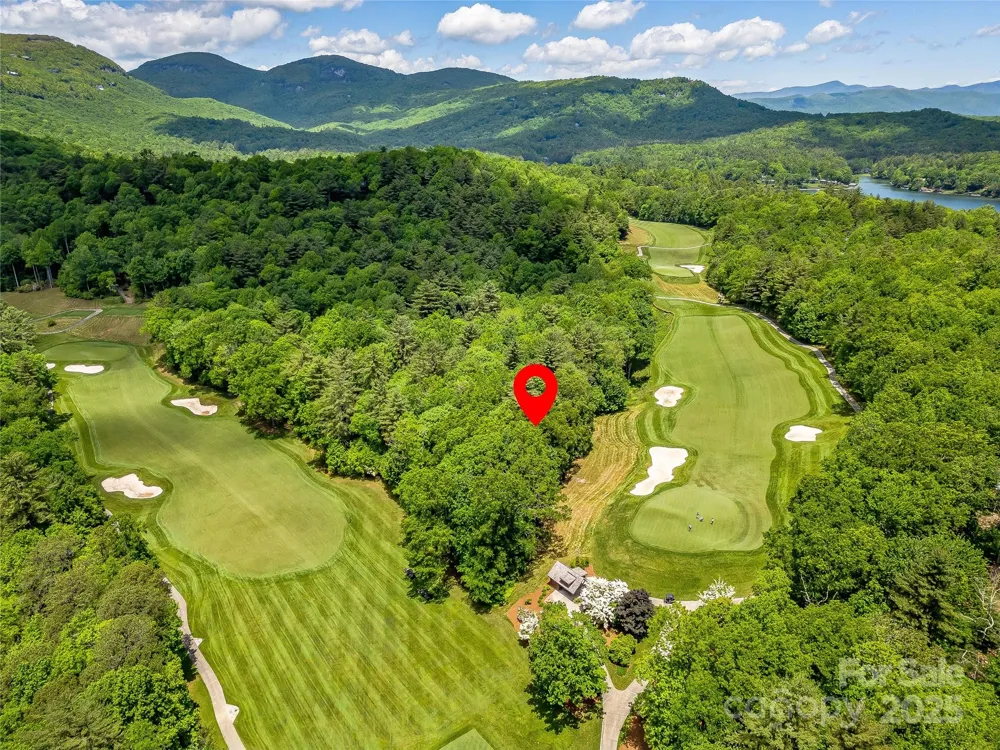 J 33 Cherokee Point Lake Toxaway, NC 28747