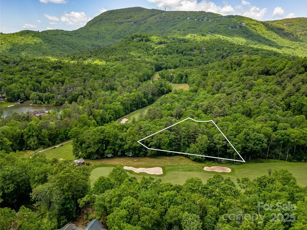 J 33 Cherokee Point Lake Toxaway, NC 28747