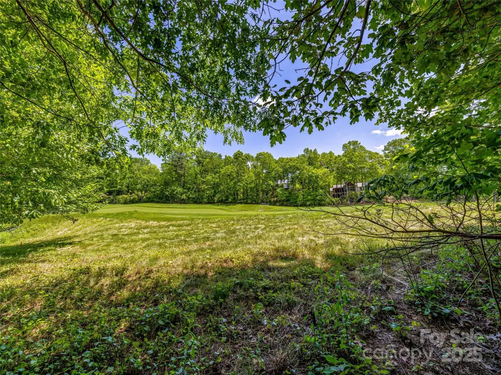 J 33 Cherokee Point Lake Toxaway, NC 28747