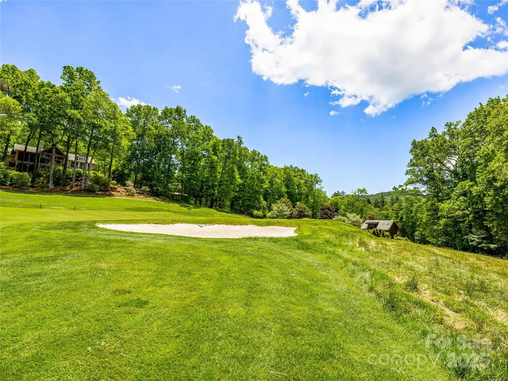 J 33 Cherokee Point Lake Toxaway, NC 28747